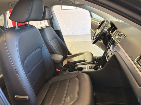 Used 2018 Volkswagen Passat 2.0T R-Line FWD image 22