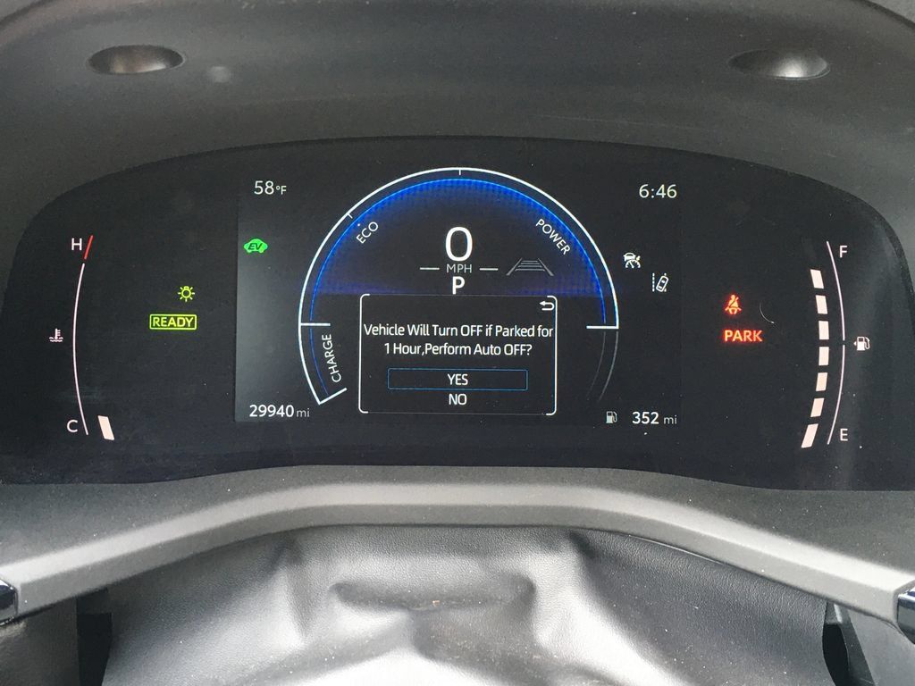 Used 2025 Toyota Camry SE FWD image 2