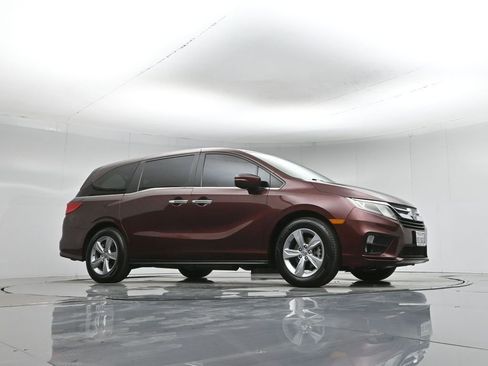 Used 2020 Honda Odyssey EX image 3