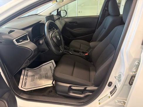 Used 2026 Toyota Corolla LE FWD image 11