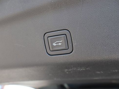 Used 2023 Chevrolet Tahoe RST image 41