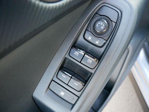 Certified 2025 Subaru Crosstrek 2.0i Premium image 19