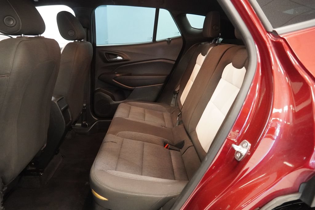 Used 2024 Chevrolet Trax RS FWD image 25