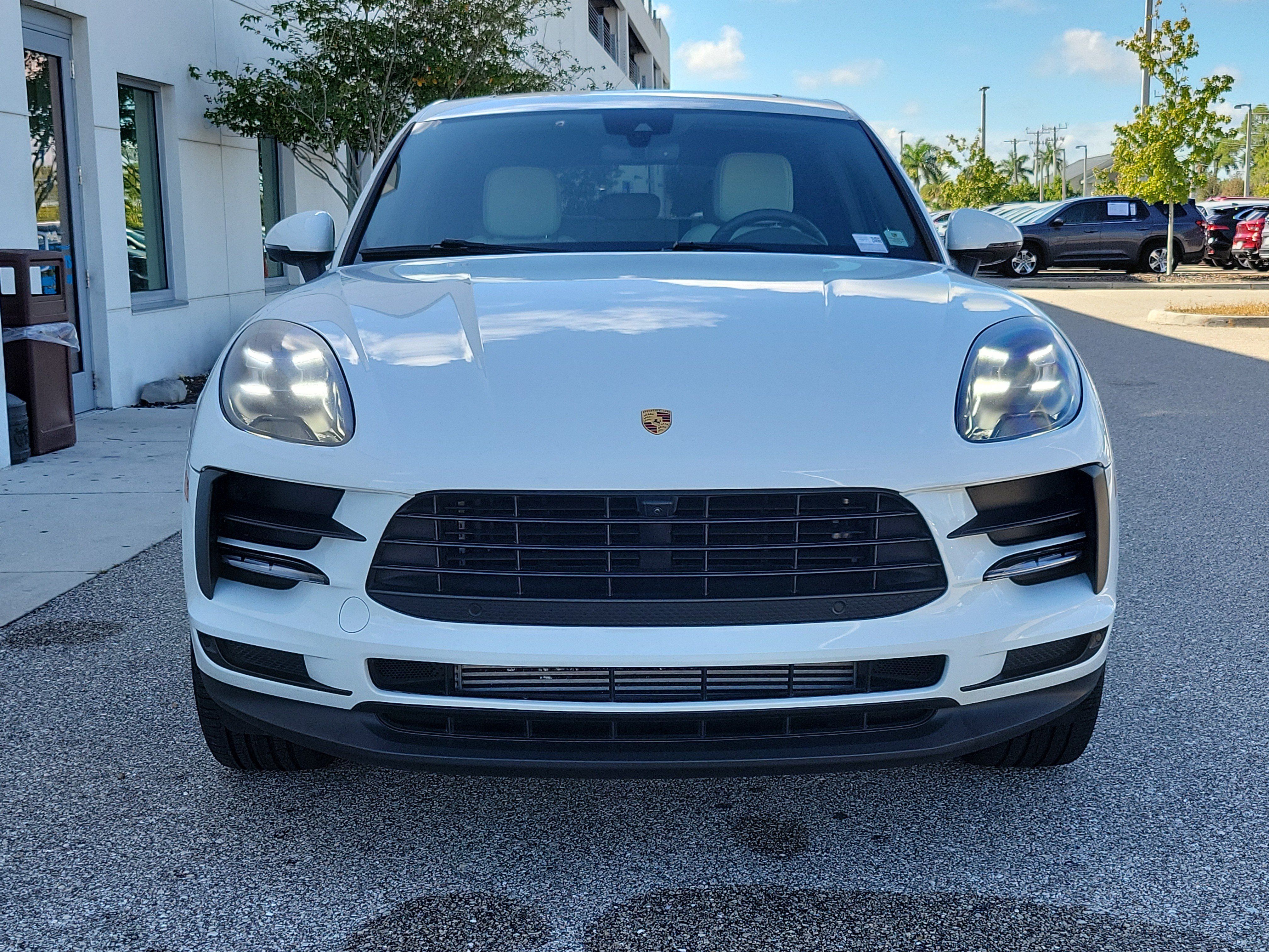 Used 2021 Porsche Macan AWD/4WD image 2