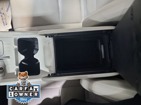 Used 2024 Hyundai Santa Fe Limited image 34