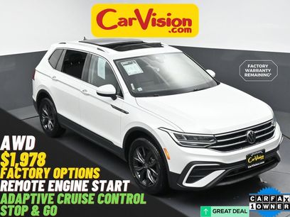 Used 2023 Volkswagen Tiguan SE w/ Panoramic Sunroof Package