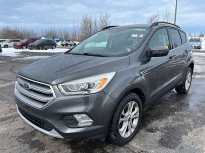 Used 2017 Ford Escape SE w/ Equipment Group 201A