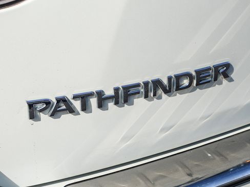 Used 2015 Nissan Pathfinder SL w/ Cargo Package image 26