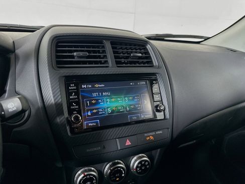 Used 2025 Mitsubishi Outlander Sport ES image 19