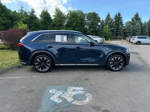 Used 2024 MAZDA CX-90 Plug-In Hybrid w/ Premium Plus AWD/4WD image 8