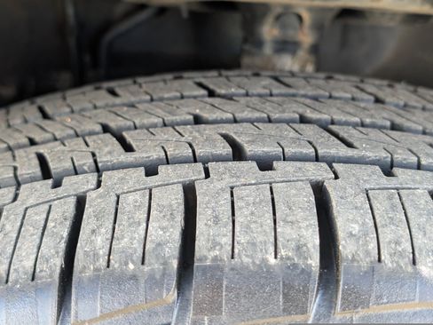 Used 2014 Toyota Highlander LE image 21