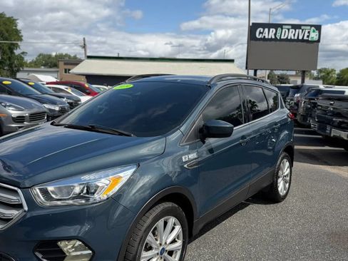 Used 2019 Ford Escape SEL AWD/4WD image 2