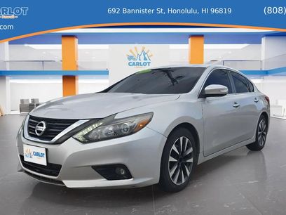 Used 2017 Nissan Altima 2.5 SL w/ 2.5 Technology Package