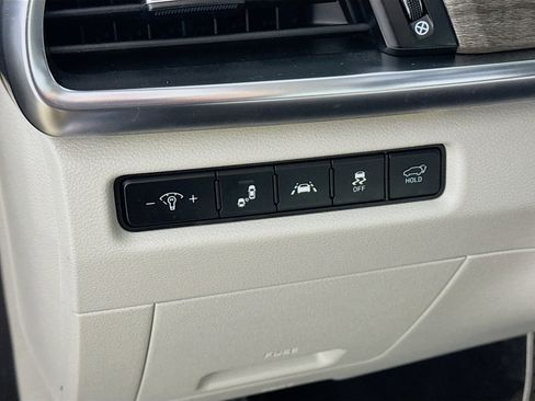 Used 2021 Kia Telluride SX w/ SX Prestige Package image 12