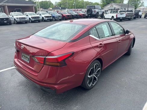 Used 2023 Nissan Altima 2.5 SR FWD image 3