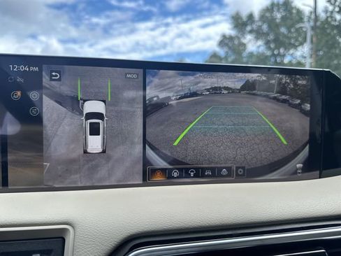 New 2025 Nissan Armada Platinum Reserve image 6