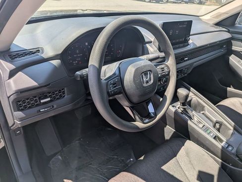 Used 2024 Honda Accord EX image 17
