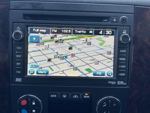 Used 2011 GMC Yukon Denali RWD image 52
