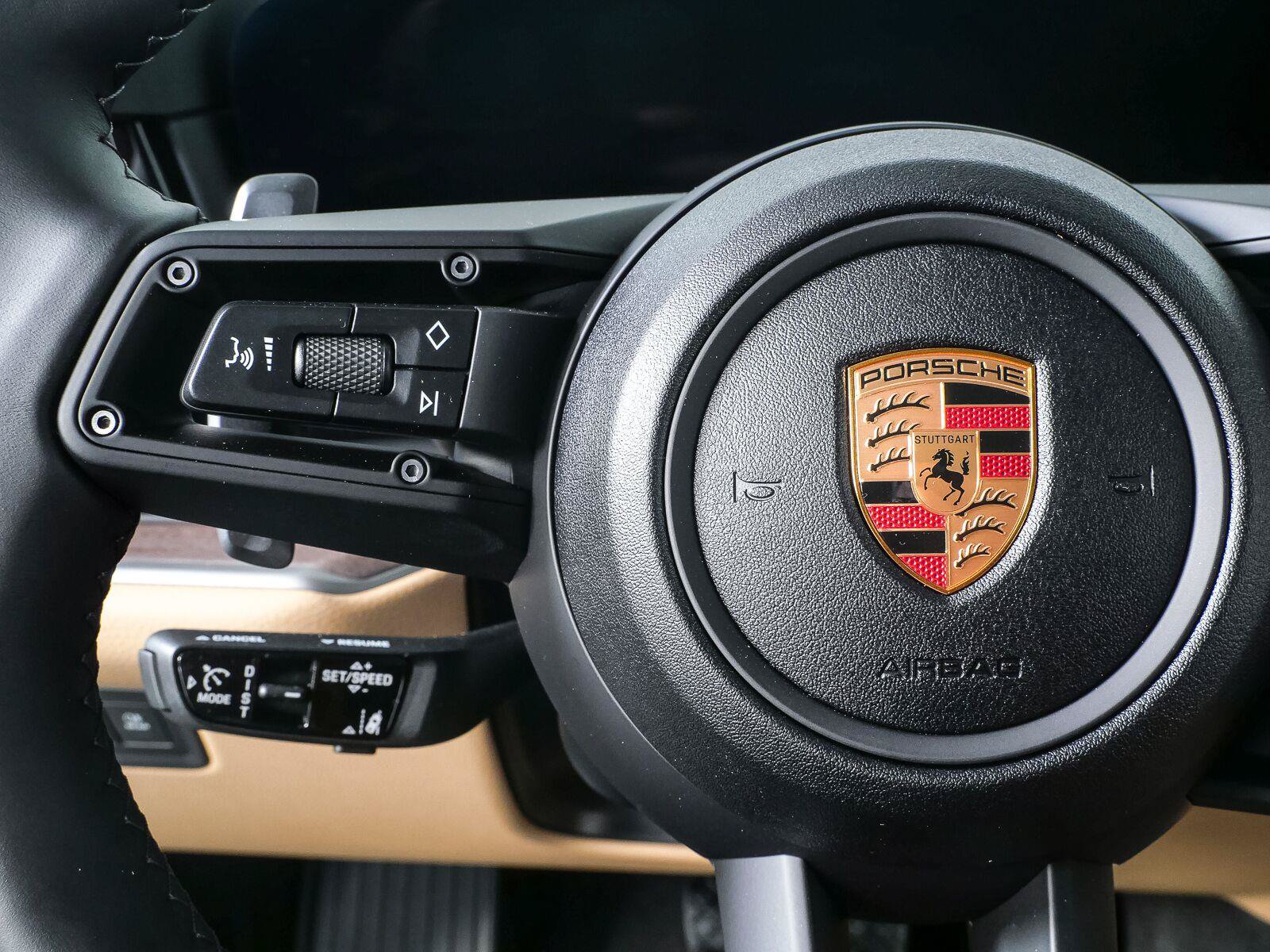 New 2026 Porsche Cayenne Coupe AWD/4WD image 11