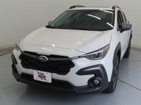 Used 2025 Subaru Crosstrek 2.5i Limited w/ Crosstrek Mirror Package AWD/4WD image 8