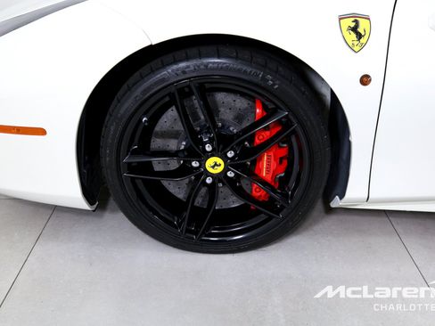 Used 2019 Ferrari 488 GTB RWD image 28