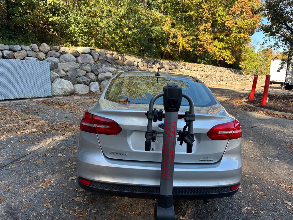 Used 2015 Ford Focus SE FWD image 4
