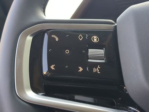 Used 2025 Land Rover Discovery Sport S image 26