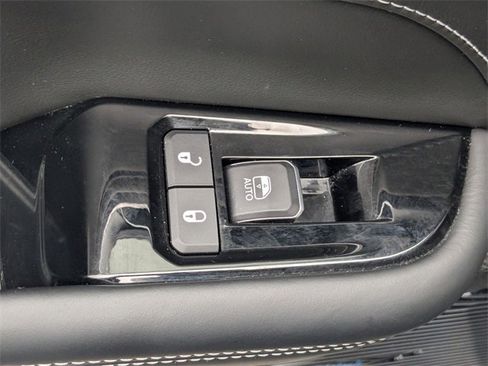 Used 2022 Jeep Grand Cherokee Overland image 26