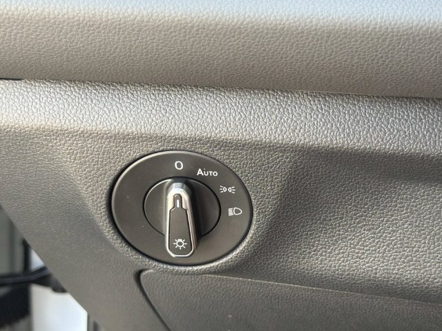 Certified 2025 Volkswagen Jetta Sport FWD image 25