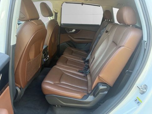 Used 2017 Audi Q7 3.0T Prestige w/ Prestige Package image 17