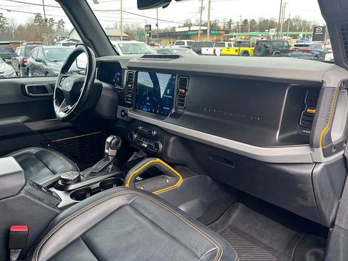 Used 2021 Ford Bronco Badlands image 29