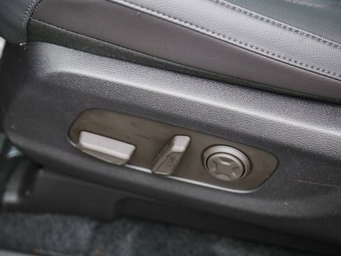 Certified 2025 Kia Carnival SX Prestige FWD image 21