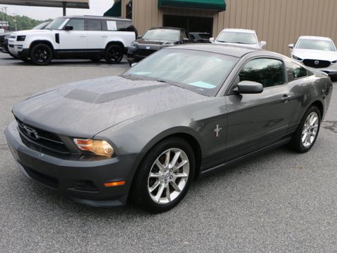 Used 2011 Ford Mustang Premium w/ 202A Rapid Spec Order Code RWD image 1
