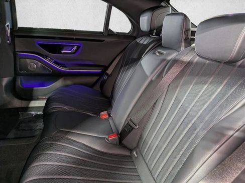 New 2026 Mercedes-Benz S 500 4MATIC image 17