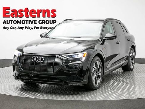 Used 2021 Audi e-tron Premium w/ Convenience Plus Package AWD/4WD image 1