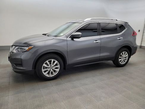 Used 2018 Nissan Rogue SV w/ Premium Package FWD image 2
