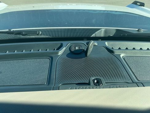 Used 2024 Ford Bronco Wildtrak image 35