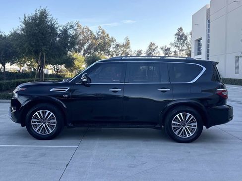 Used 2021 Nissan Armada SV w/ SV Appearance Package image 6