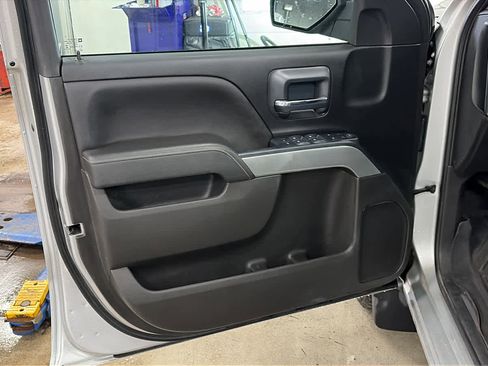 Used 2018 Chevrolet Silverado 1500 LT w/ All Star Edition image 5