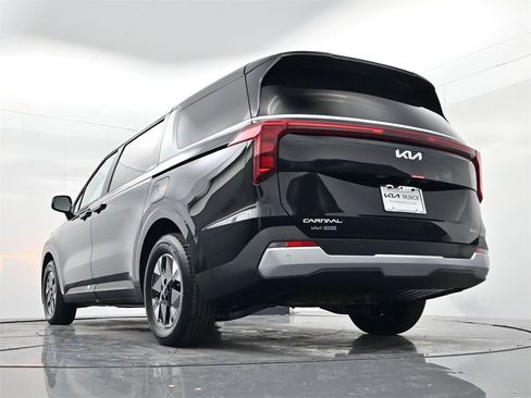 New 2026 Kia Carnival LXS image 39