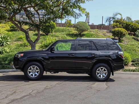Used 2016 Toyota 4Runner Trail AWD/4WD image 2