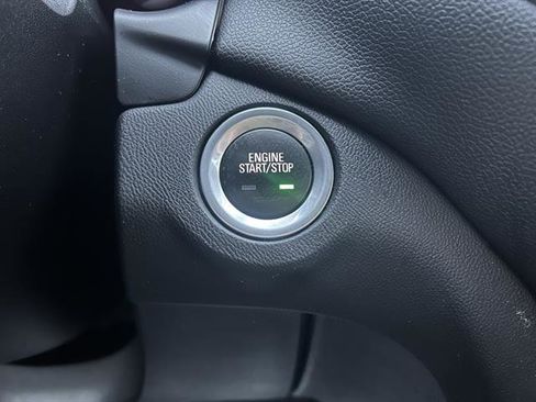 Used 2019 Chevrolet Equinox LT image 26