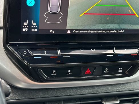 Used 2021 Volkswagen ID.4 Pro w/ ID.4 Protection Package (IPT) image 23