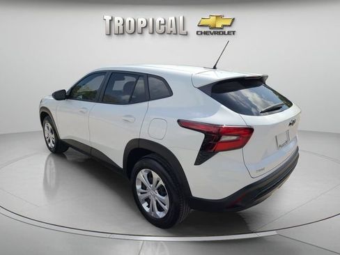 New 2026 Chevrolet Trax LS FWD image 3