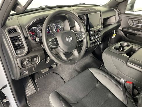 New 2026 RAM 1500 Express AWD/4WD image 3