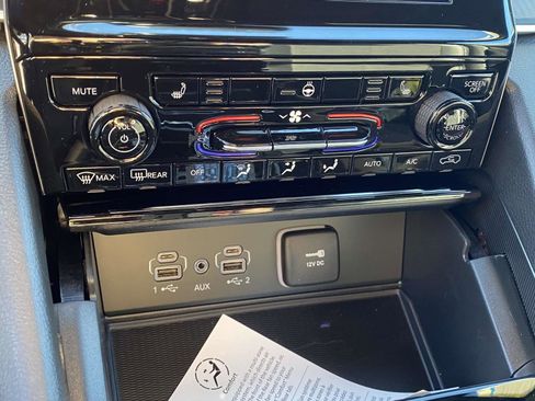 New 2025 Jeep Grand Cherokee L Altitude image 7