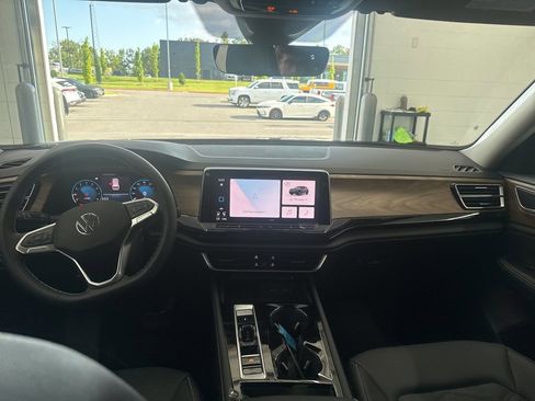 New 2026 Volkswagen Atlas SE AWD/4WD image 10