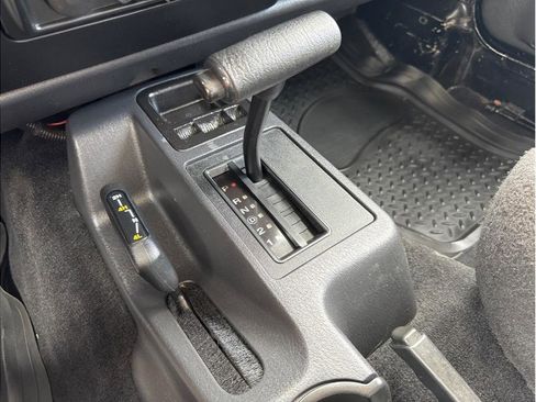 Used 2003 Jeep Wrangler Sport image 14