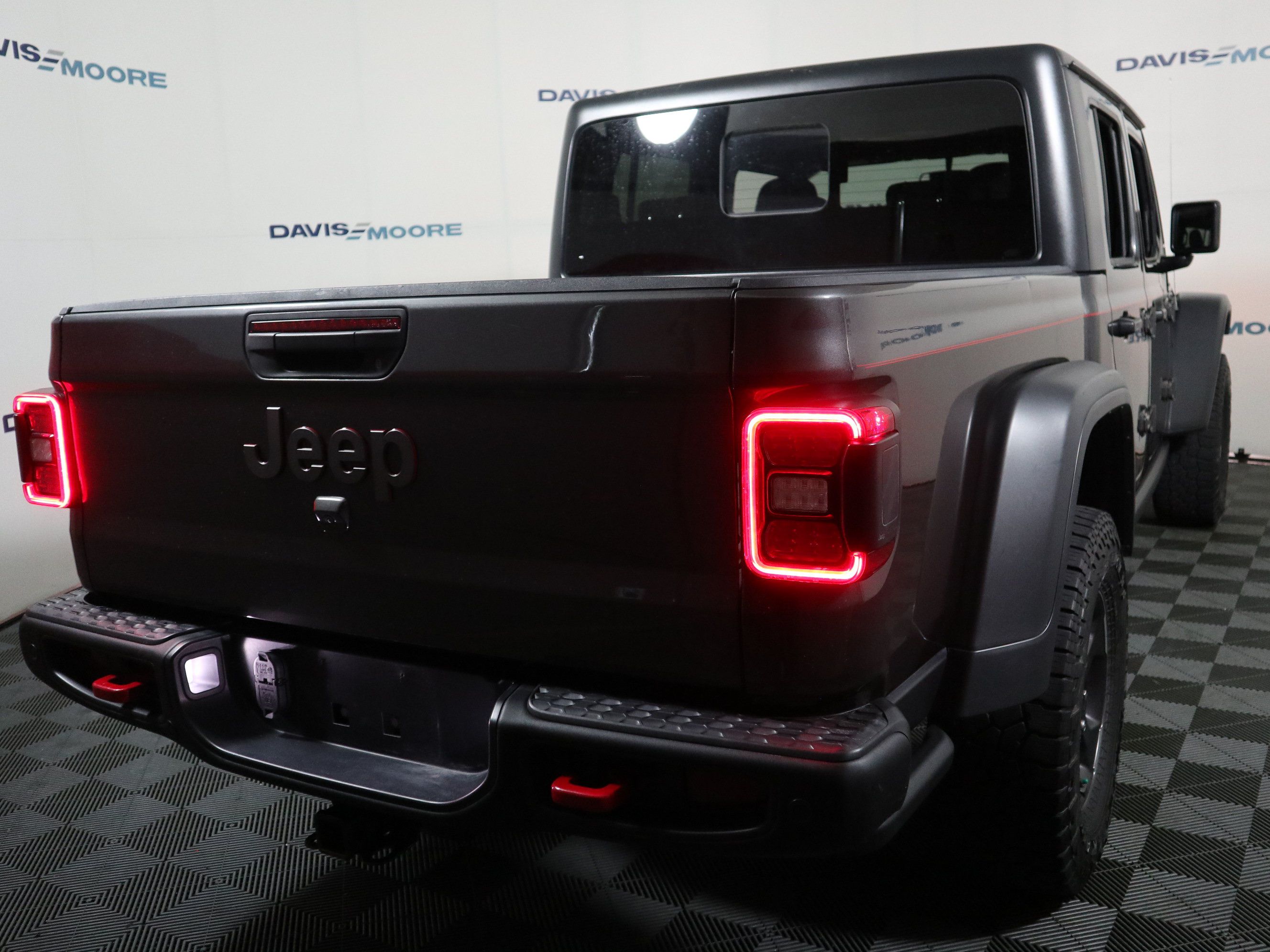 Used 2021 Jeep Gladiator Rubicon w/ Cold Weather Group AWD/4WD image 6