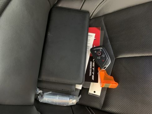 Used 2022 Chevrolet Corvette Stingray Coupe w/ Z51 Performance Package image 38